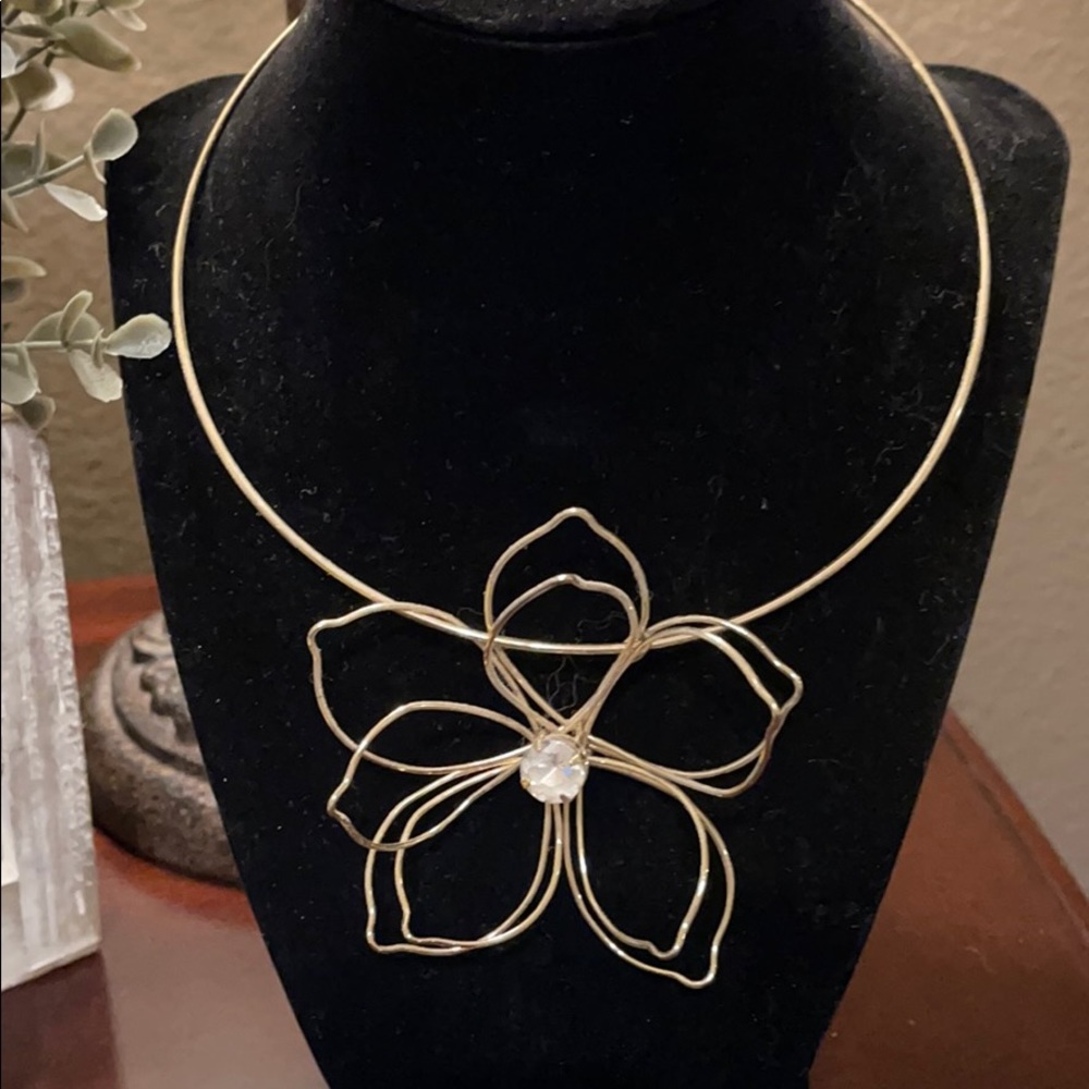 Flower Choker